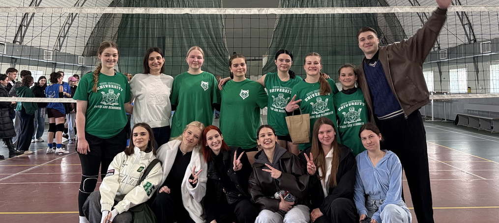 Жіноча волейбольна команда факультету торгівлі та маркетингу – чемпіон університету